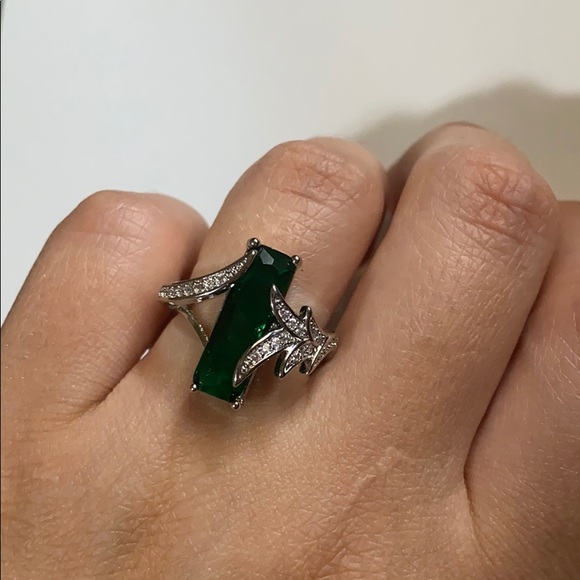 925 sterling silver Luxury Cubic Zircon Stone Ring - Picture 6 of 6